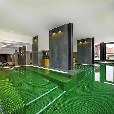 Mercure Center