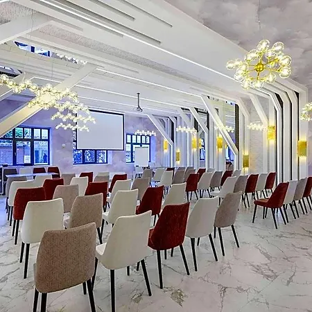 호텔 Mercure Center 4*