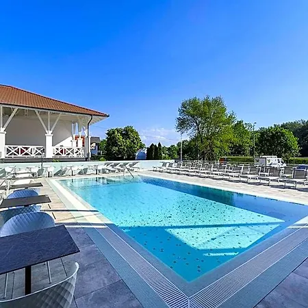Hotel Mercure Center 4*